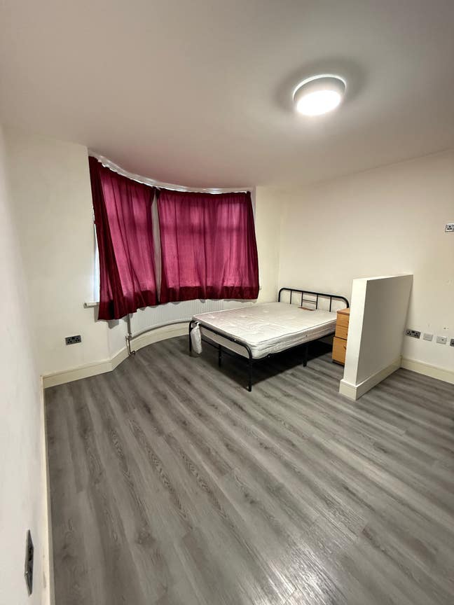 Beautiful Ensuite Double Room for Rentin Hounslow Main Photo
