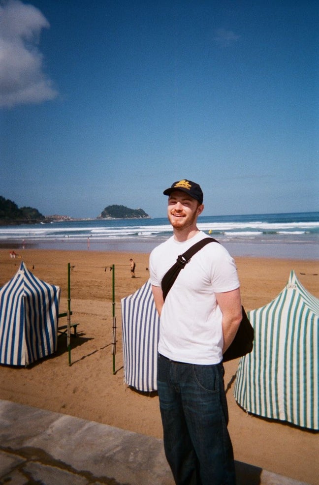 Looking for a sublet from May to July (3 months) Main Photo