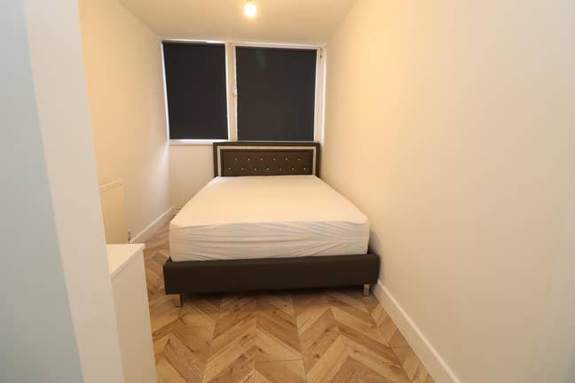 Double Room Walking Distance from Elizabeth Line Main Photo