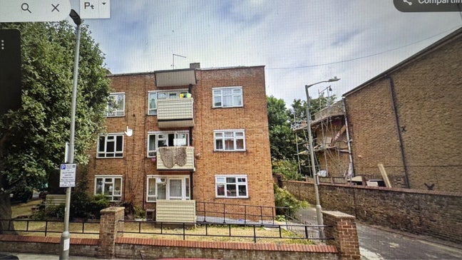 4  Double Room Available 10 October  Main Photo