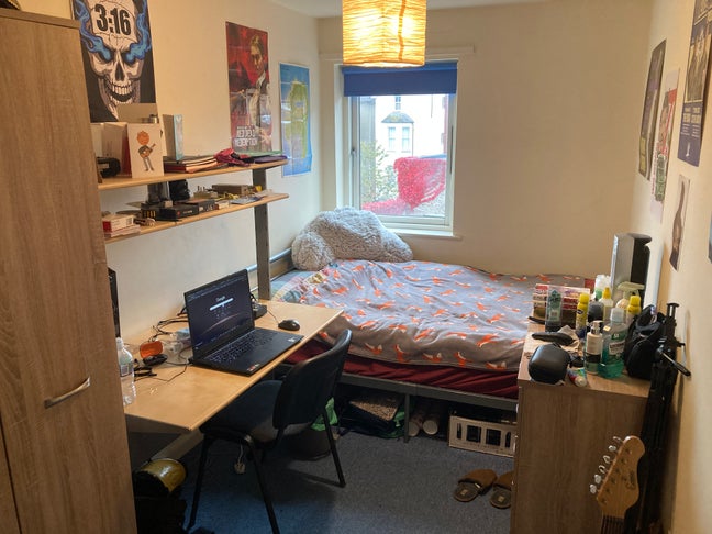 Student Room available in 4 bedroom Flat Share Main Photo