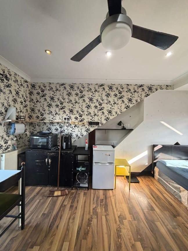 Nice Studio Apartment Streatham hill  Main Photo