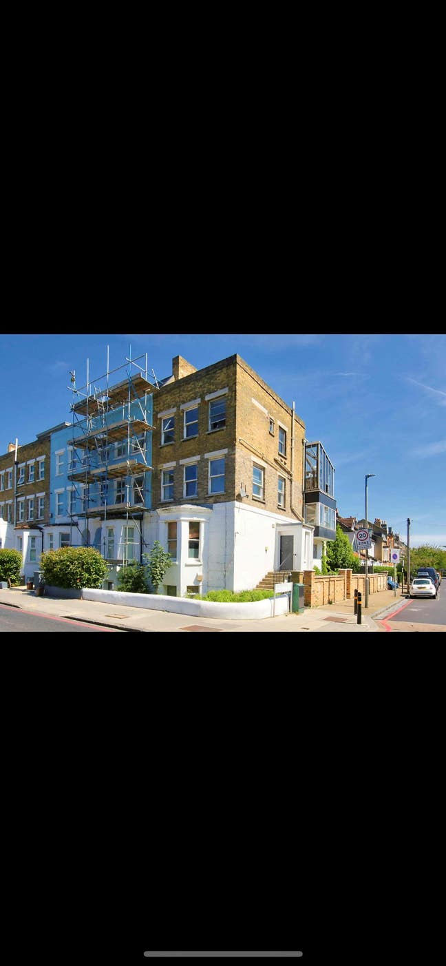 Double Room in Social 4-Bed Flat-Wandsworth Common Main Photo