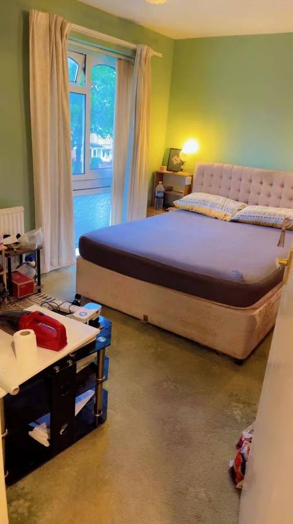🌟 Spacious Double Room in Modern 3-Bed House–OX16 Main Photo
