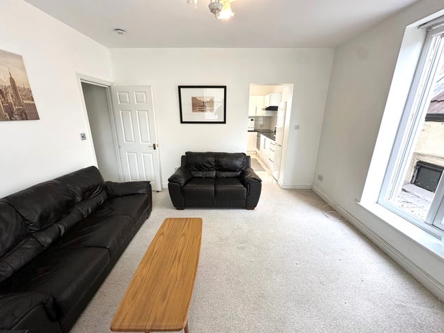 ***Stunning Two Bedroom Flat To Rent in SE10*** Main Photo