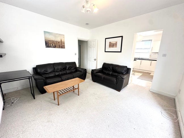 ***Stunning Two Bedroom Flat To Rent in SE10*** Main Photo