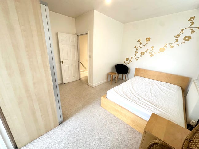 ***Stunning Two Bedroom Flat To Rent in SE10*** Main Photo