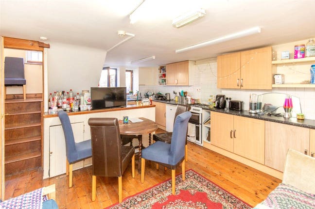 *Single Occupants May Apply* Main Photo