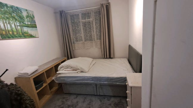 Fully furnished double room to let in Battersea. Main Photo