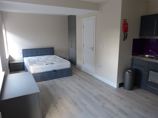 Double studio perfect for dual occupancy Main Photo