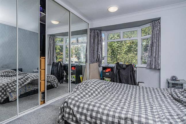 Room available in hayes Main Photo