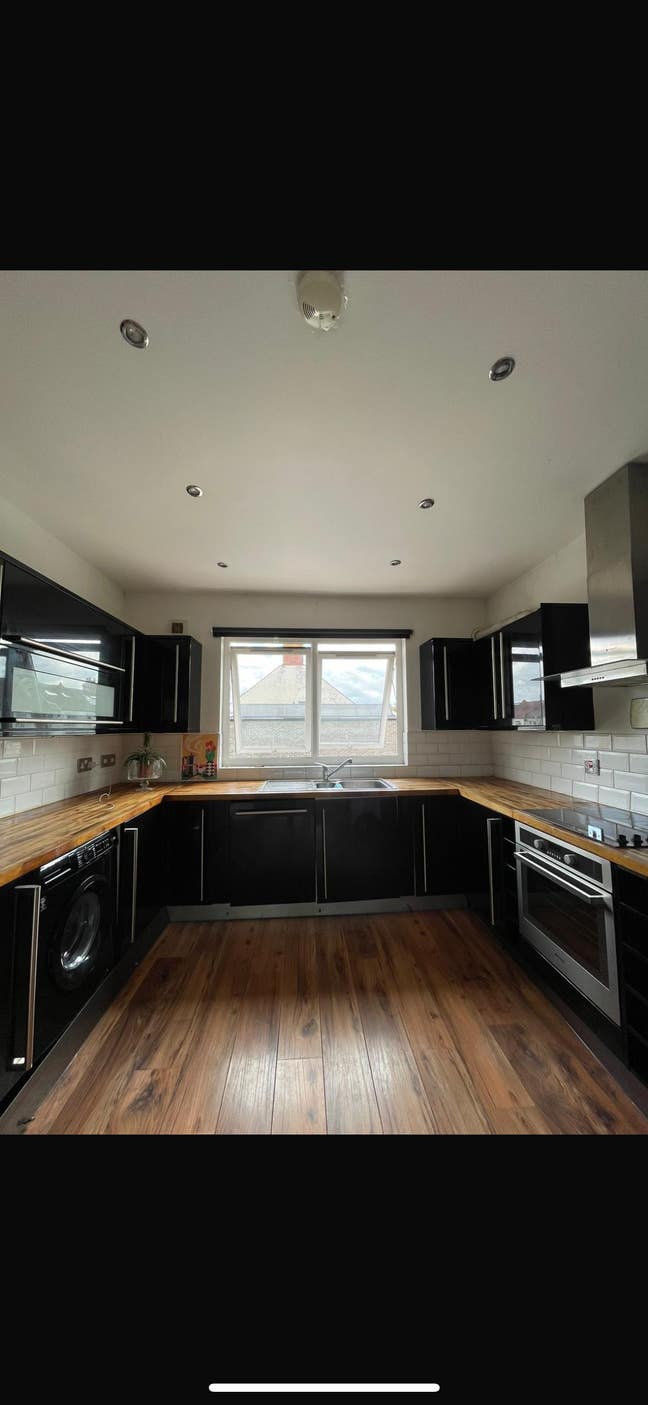 ❤️Lovely 2 beds 2 bath Maisonette available 05/11 Main Photo
