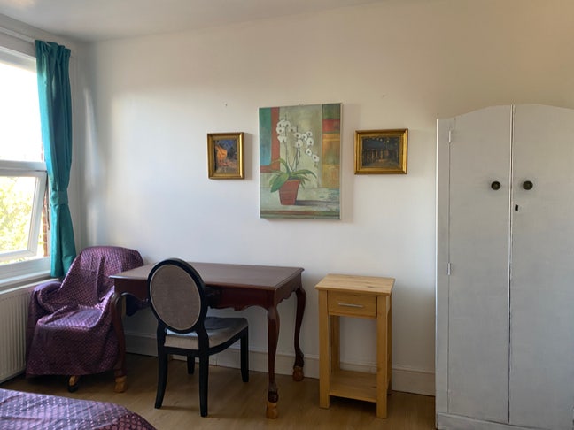 Large double room to rent  Main Photo