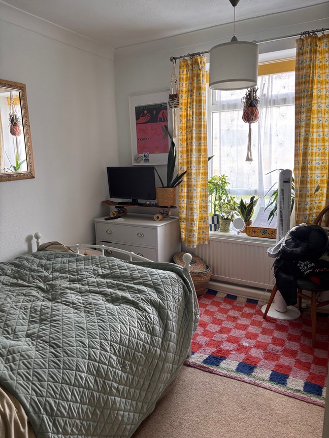 Double room in cosy flat near the beach  Main Photo