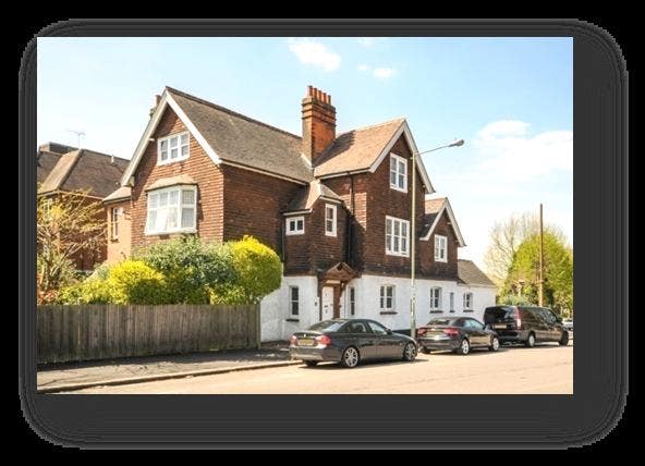  Large Single Bedroom available end September.  Main Photo