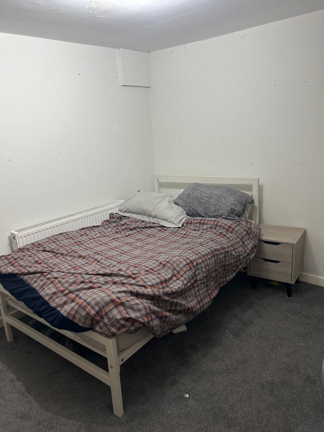 Large room available ! Main Photo