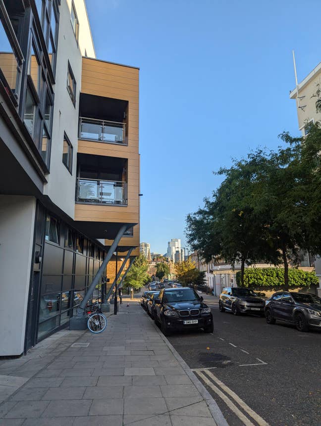 Room in Stylish 2-Bed Flat | Angel/Old St Main Photo