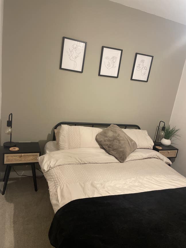 Double bedroom available  Main Photo