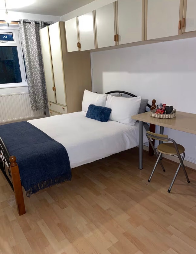 Single room in Camberwell Main Photo
