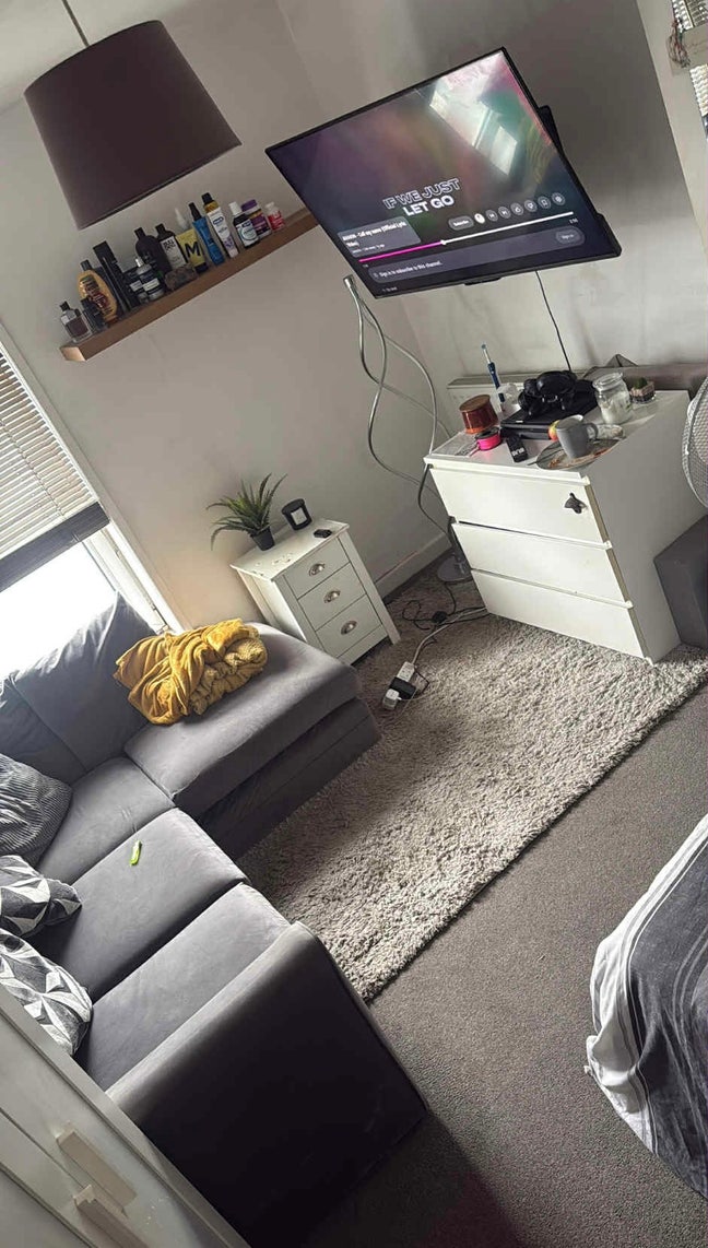 Double room available in shared flat - Aberkenfig  Main Photo