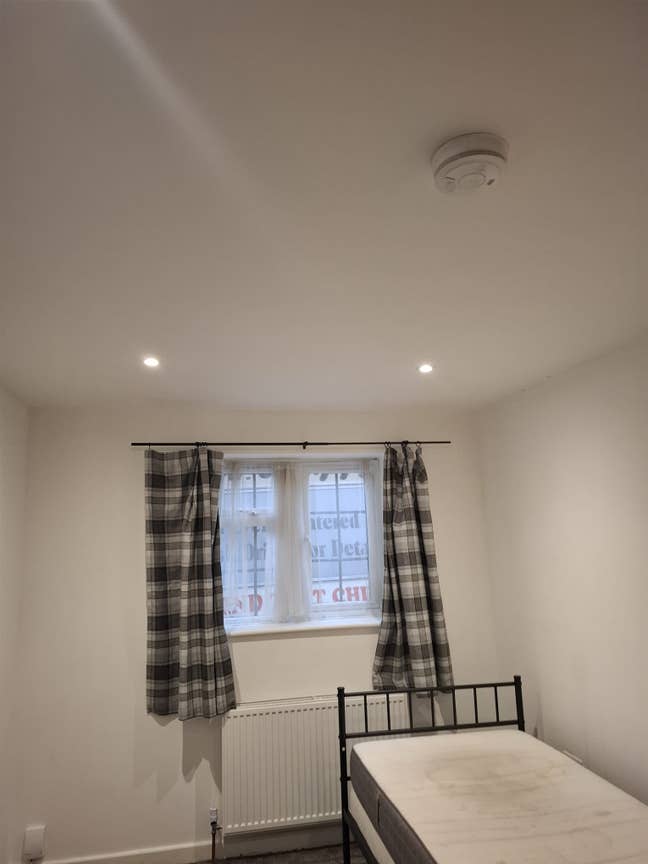 En- suite  Main Photo