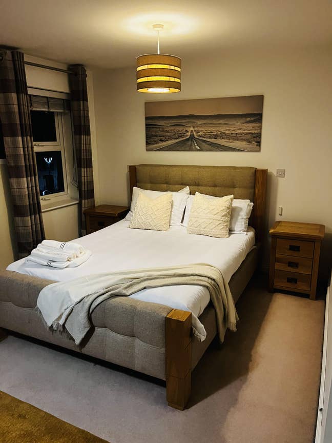 Executive Ensuite Room in Furnished House Main Photo