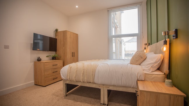  Stunning Brand-New Ensuite&Kitchenette rooms 💚  Main Photo