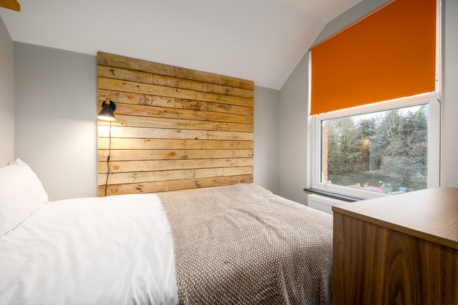 ENSUITE Room near Horton Hospital!🏥 Main Photo