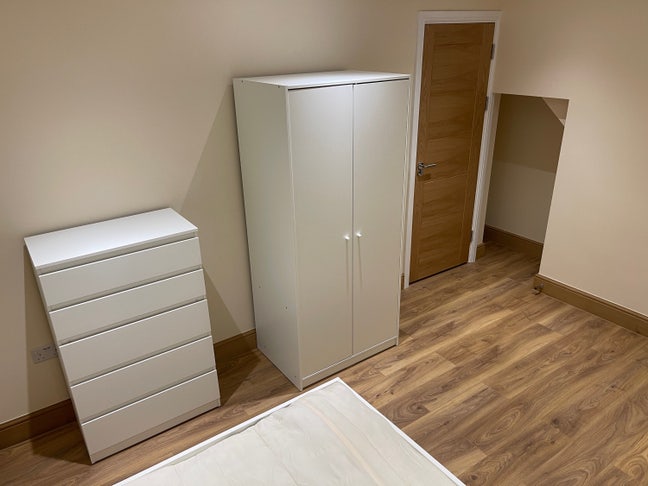 Double room available in a modern house. Barnet  Main Photo