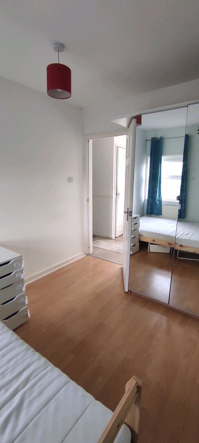 Double room fully furnished  Main Photo
