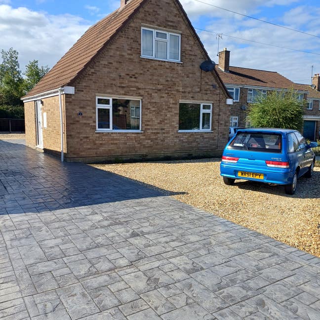 Double bedroom to let, available from 24/102025 Main Photo