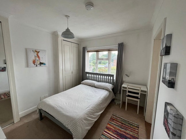 Luxury Studio's & Bedroom en-suites  Main Photo