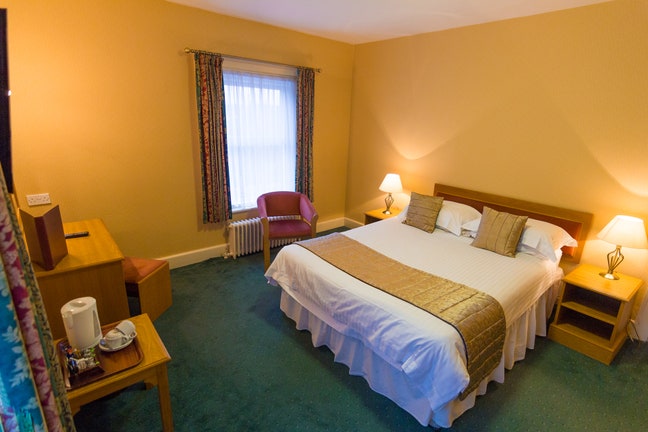 Town Centre, Fully Furnished, Ensuite Rooms Main Photo