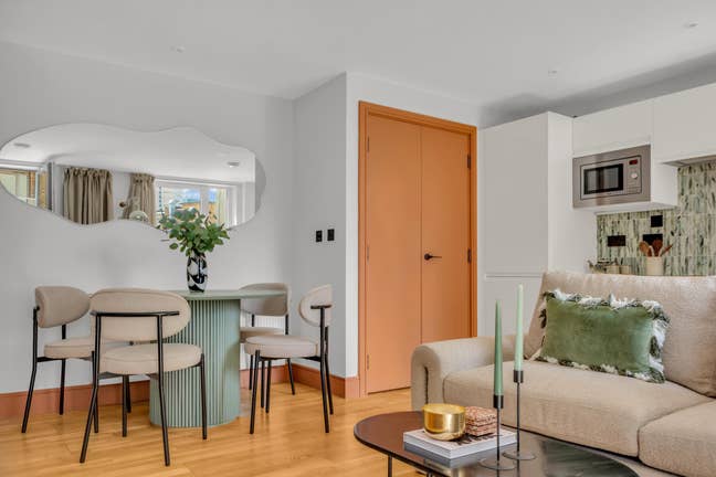 Two Bed/One Bath Apt in Limehouse Main Photo