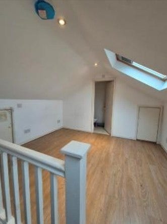 Double en-suit room next to New Cross Gate Station Main Photo