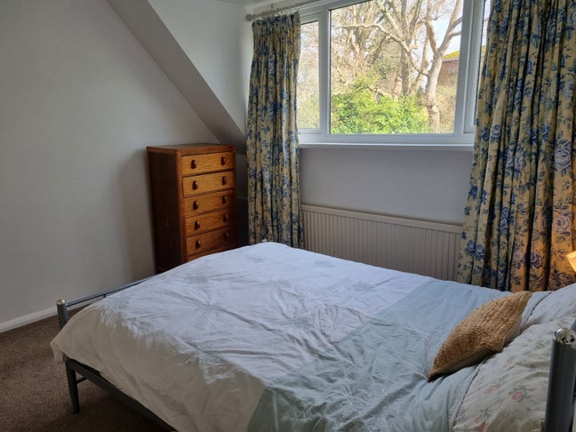 Double bedroom in shared house Southampton  Main Photo