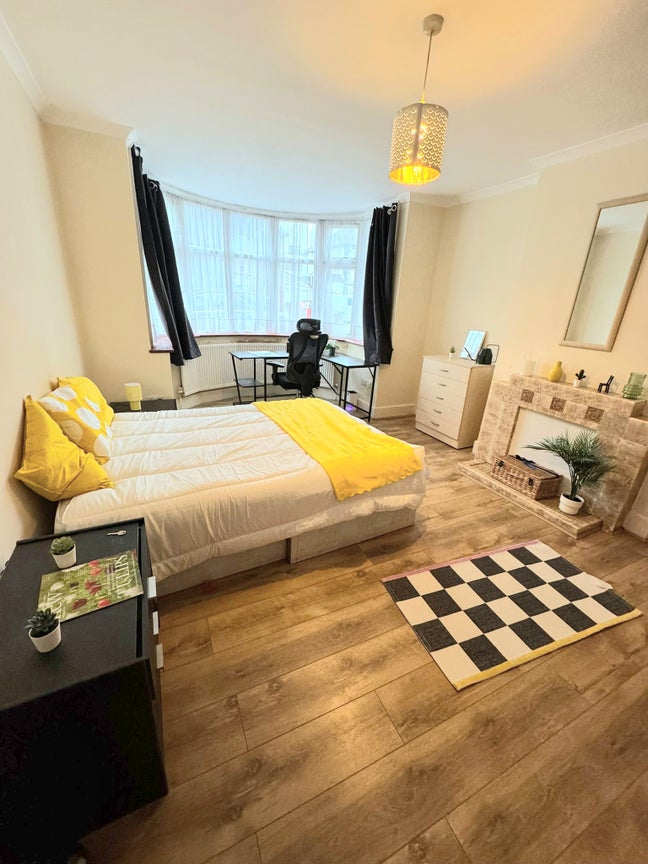 🎉Great Rooms Friendly House Willesden🏡 Main Photo