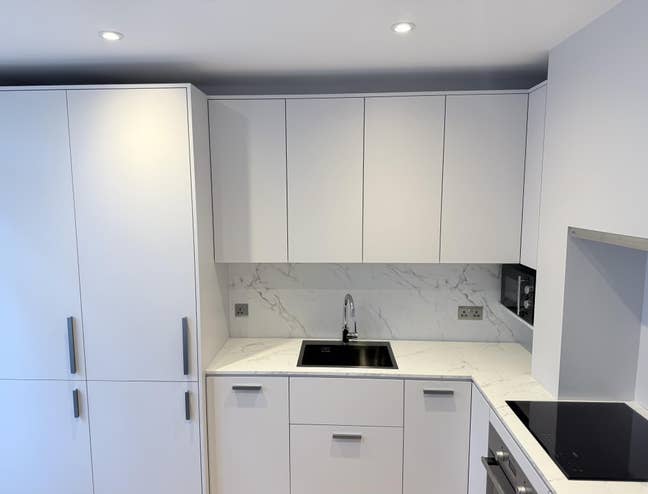 Newly renovated two-bedroom flat - great location! Main Photo