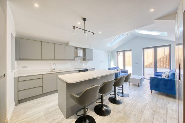 Brand New: 5 Rooms in Tooting BW, HMO, Bills Inc Main Photo