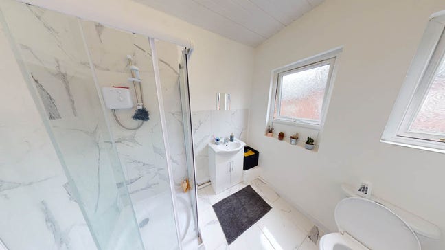 Tenancy Takeover – Central Headingley Main Photo
