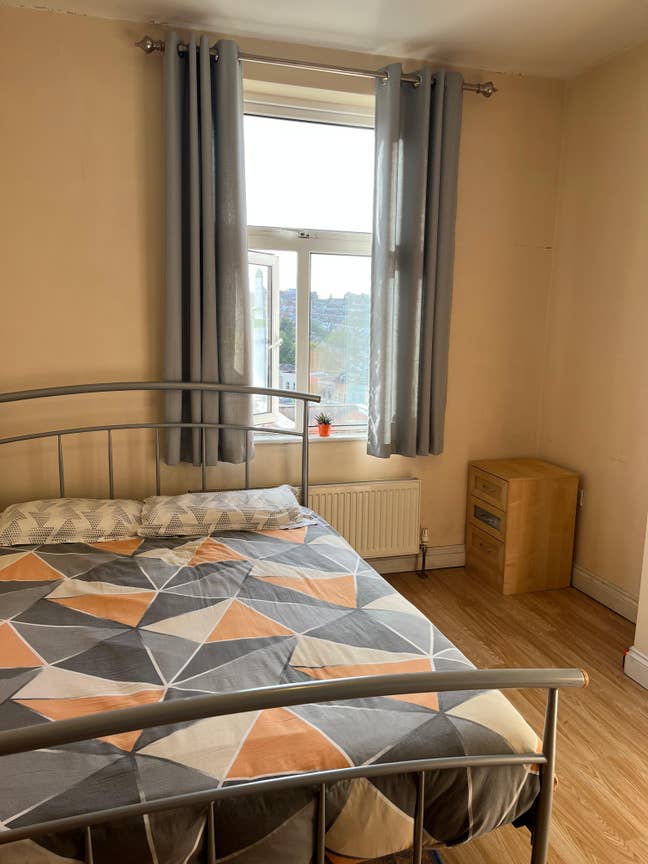 Double room - shared house - close to Temple Meads Main Photo
