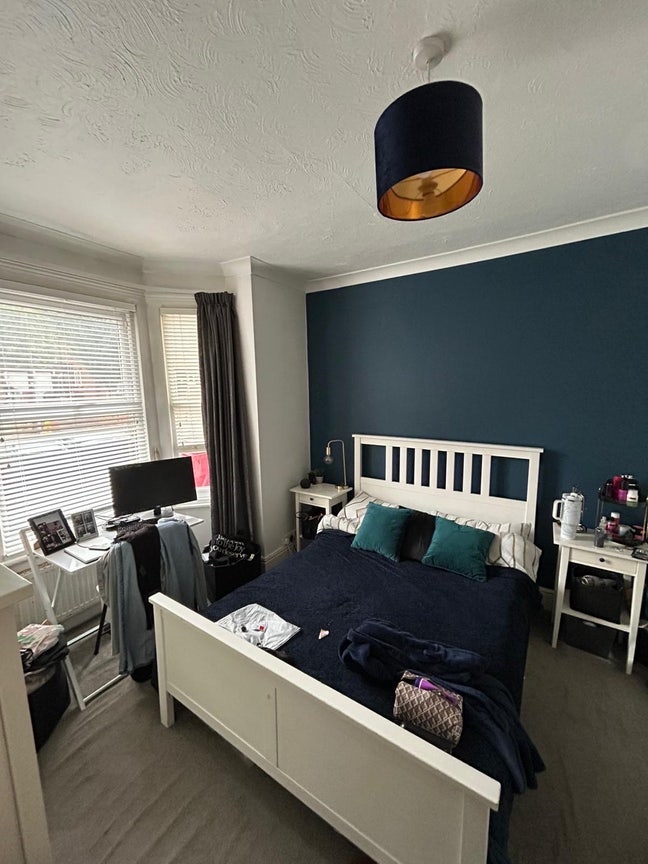 New Job? New Home 🏡 -Luxury En-suite Room Main Photo
