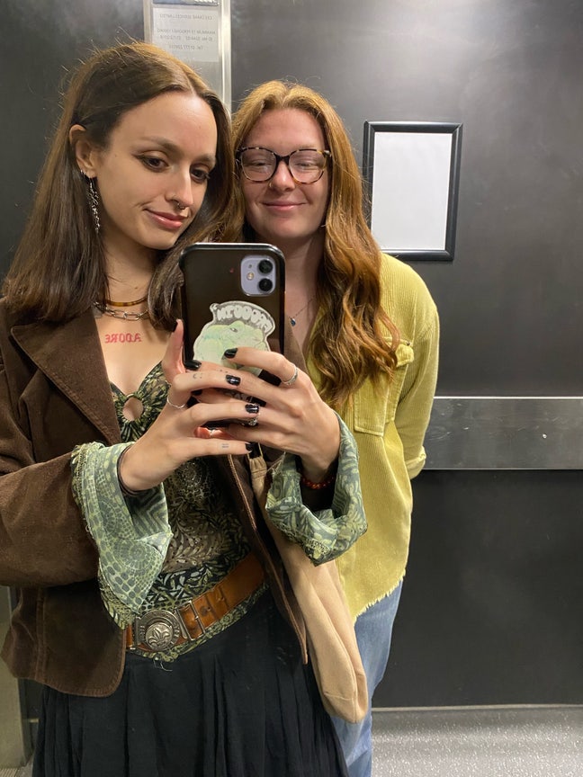 Looking for a buddy up Main Photo