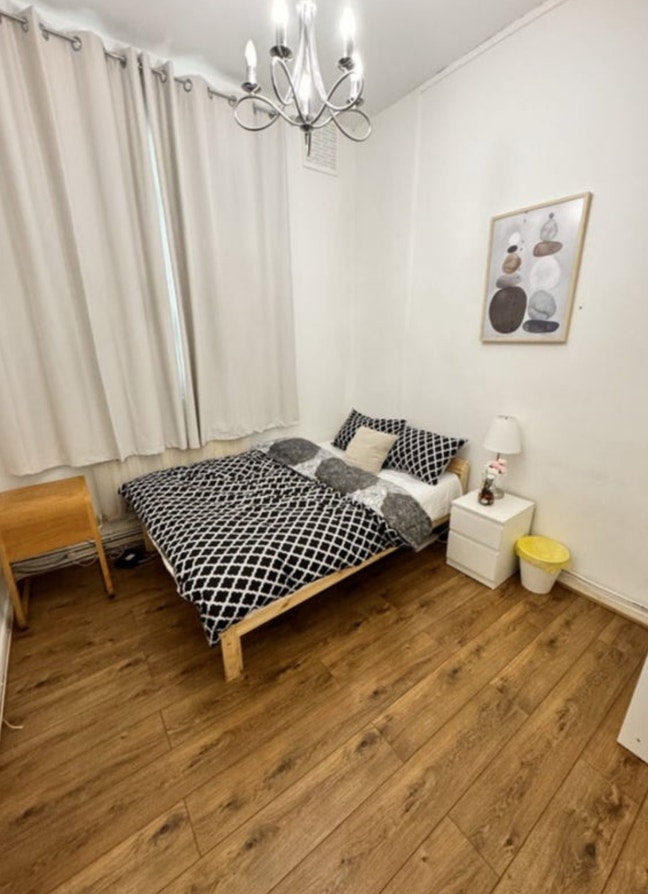 Spacious double room in Whitechapel all bills inc Main Photo