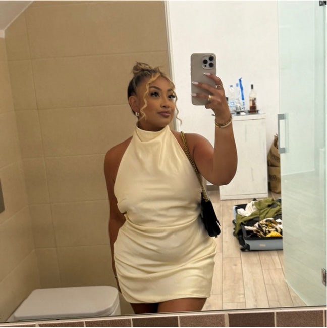 Professional, 25, Room/ female houseshare wanted! Main Photo