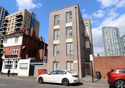 Bright and modern en-suite in Ilford Town Centre Main Photo