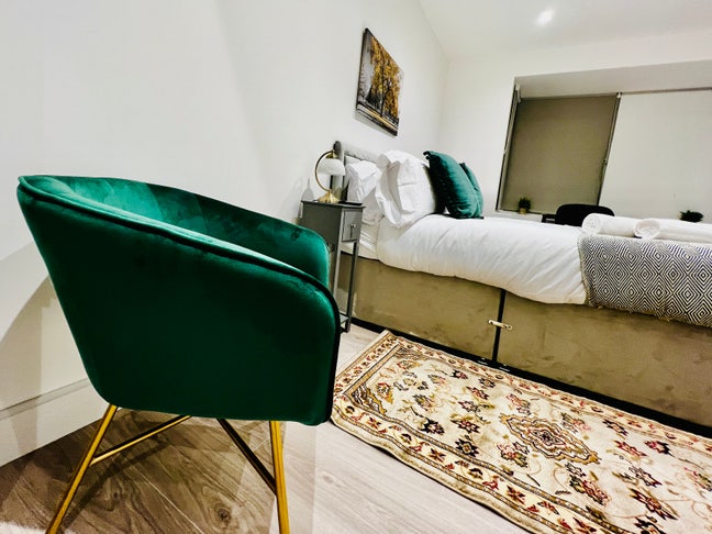 Charming Studio Flat with Garden Access Main Photo