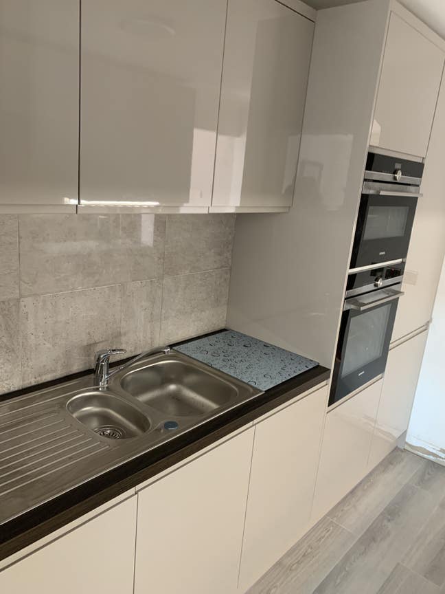 Quiet Professional home (Central Havant)  Main Photo