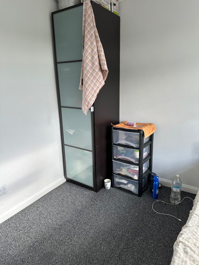 Room tint  Main Photo