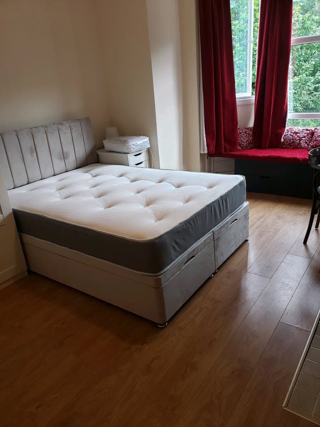 Warm and Cozy Double Room, Quiet Peaceful location Main Photo